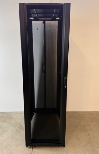 Apc ar3300 netshelter - apc,